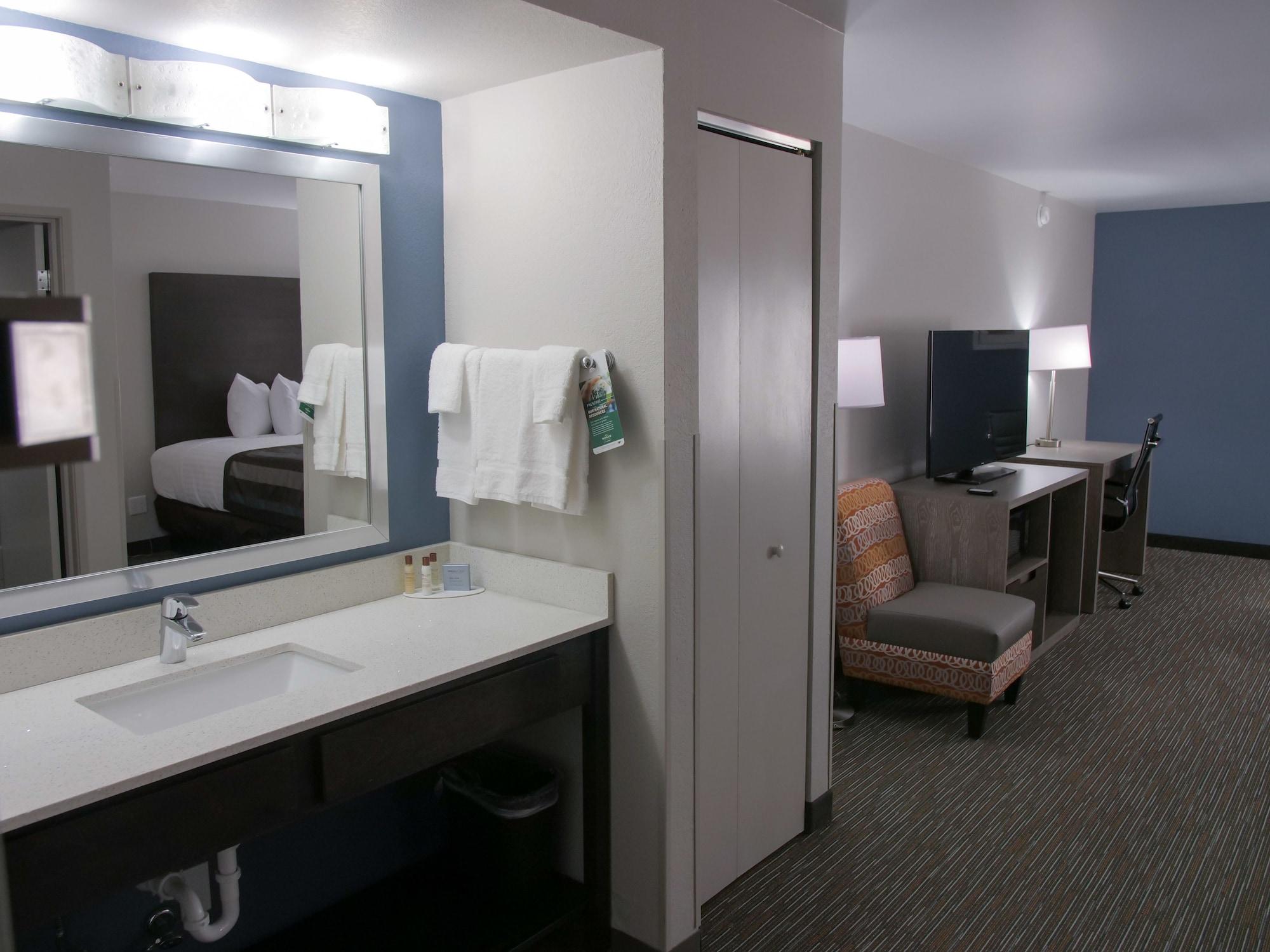 Wingate By Wyndham Louisville Airport Expo Center Екстер'єр фото