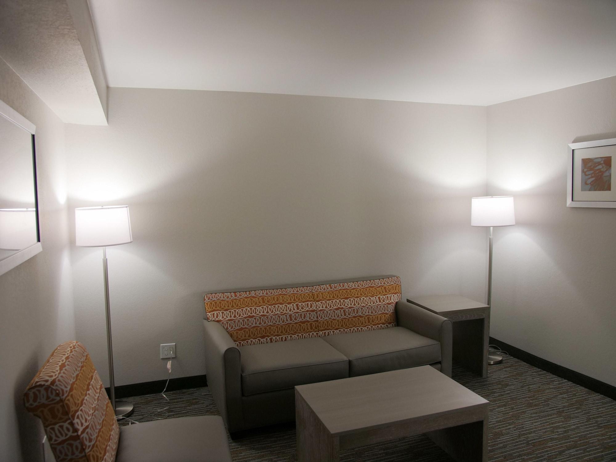 Wingate By Wyndham Louisville Airport Expo Center Екстер'єр фото