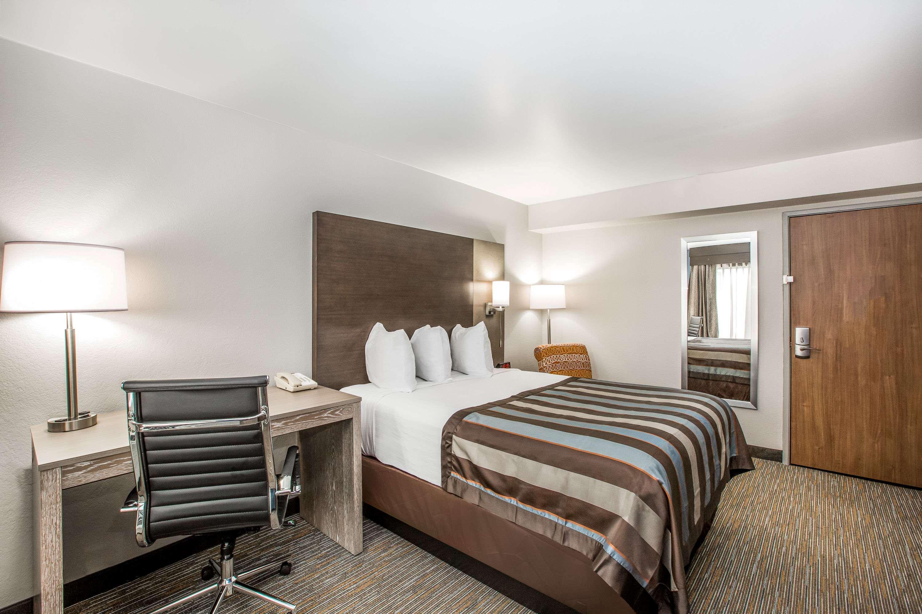 Wingate By Wyndham Louisville Airport Expo Center Екстер'єр фото