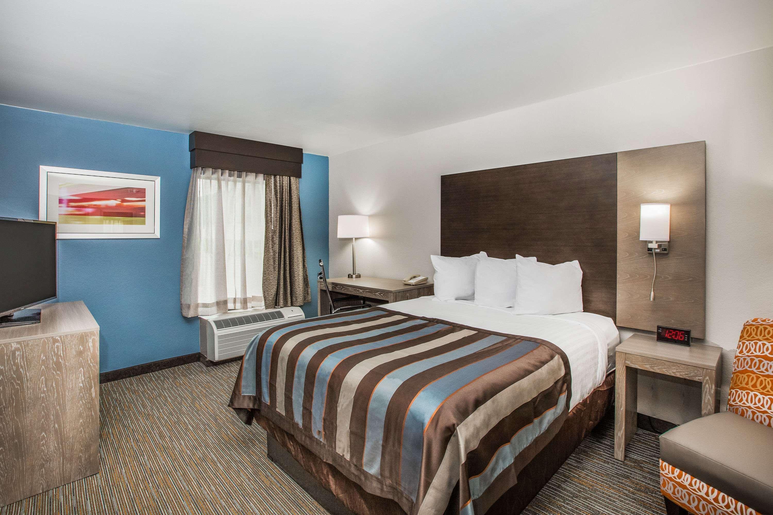 Wingate By Wyndham Louisville Airport Expo Center Екстер'єр фото