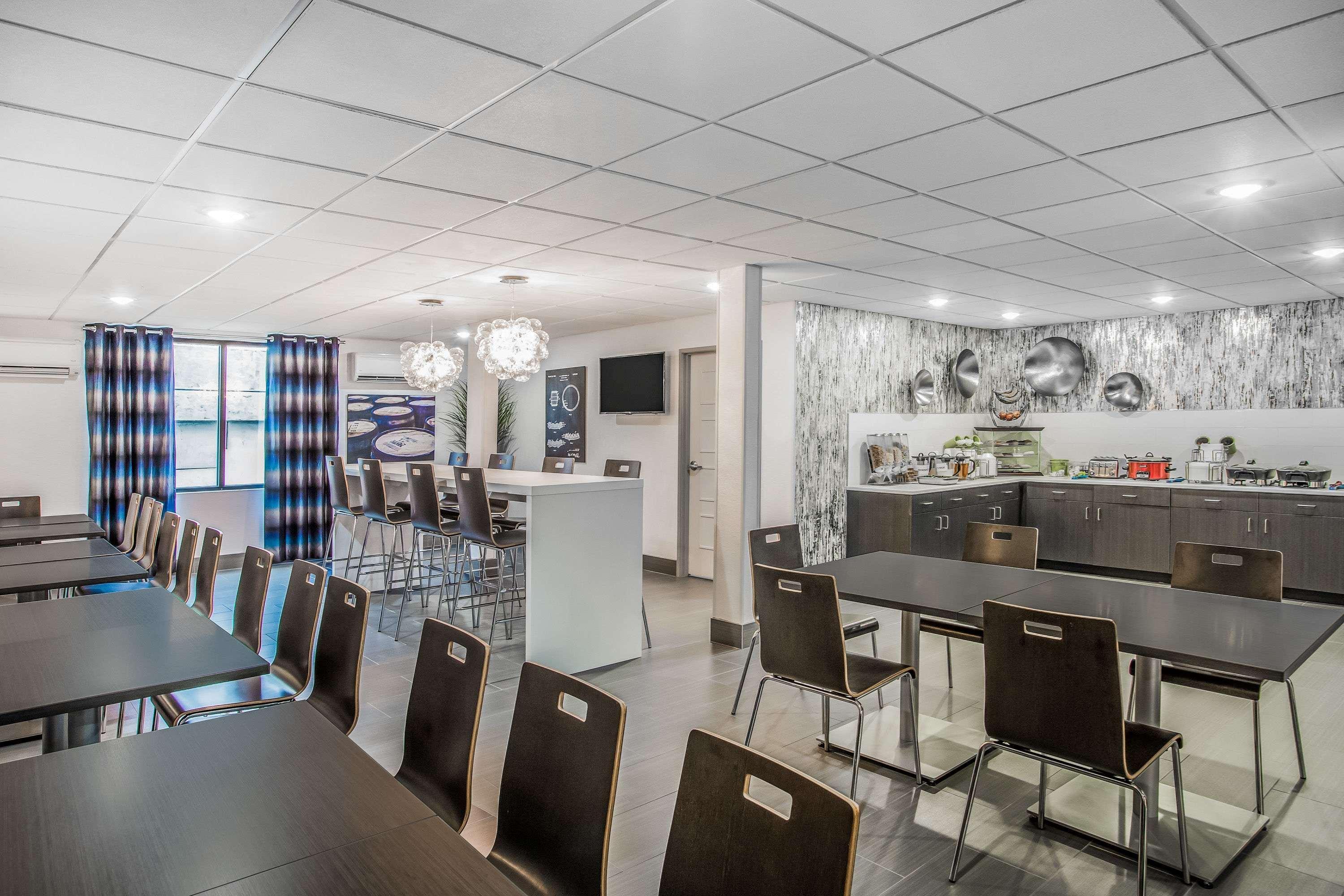 Wingate By Wyndham Louisville Airport Expo Center Екстер'єр фото