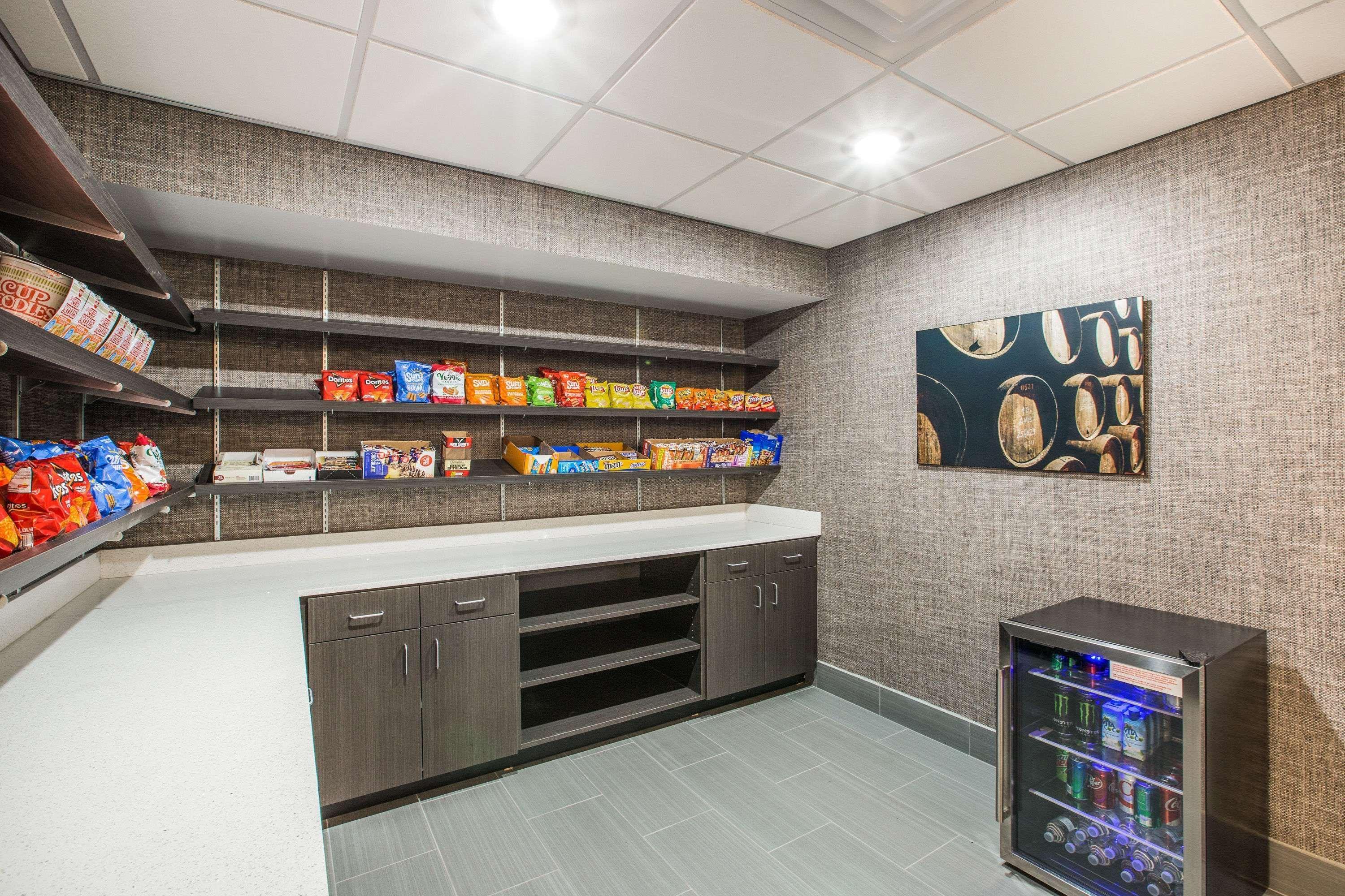 Wingate By Wyndham Louisville Airport Expo Center Екстер'єр фото