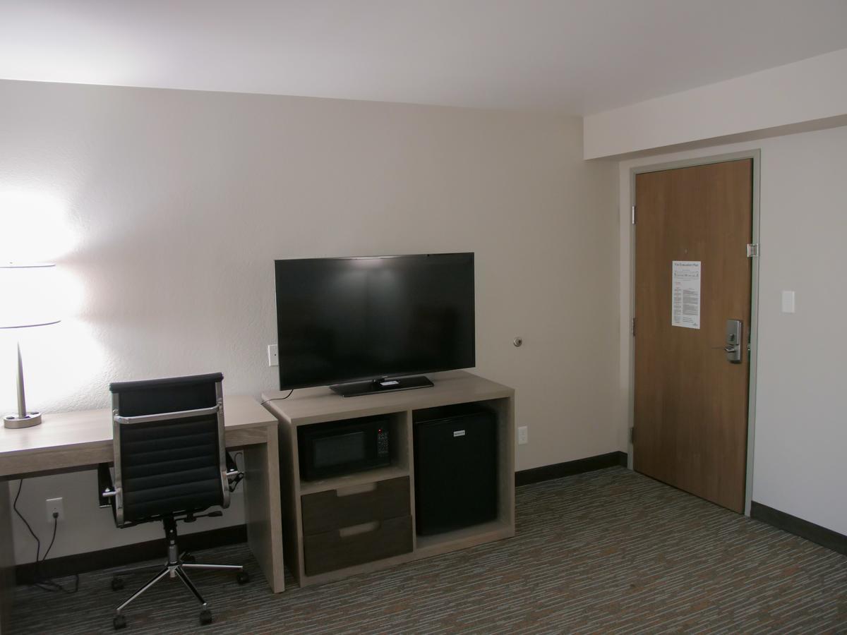 Wingate By Wyndham Louisville Airport Expo Center Екстер'єр фото