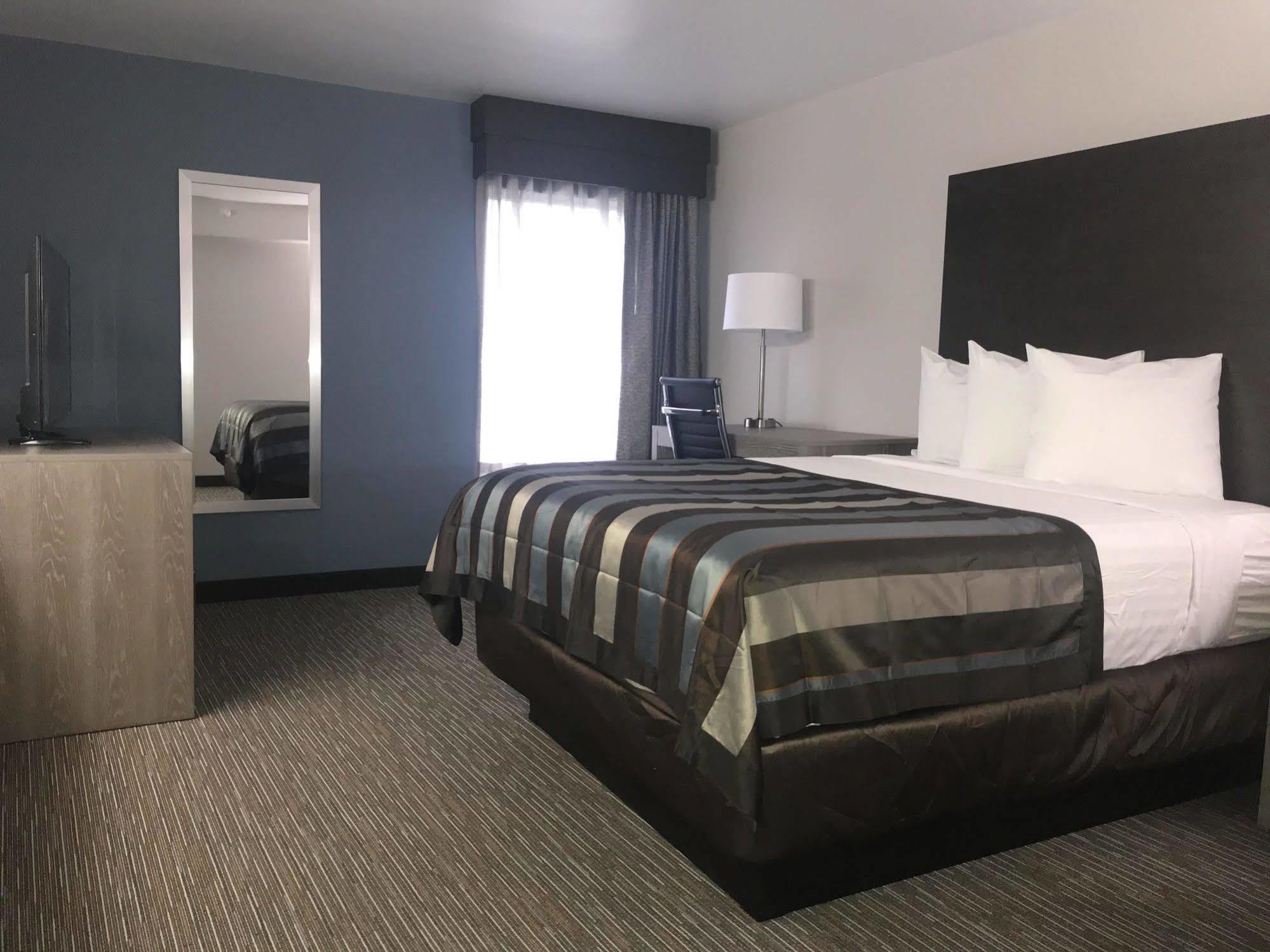 Wingate By Wyndham Louisville Airport Expo Center Екстер'єр фото